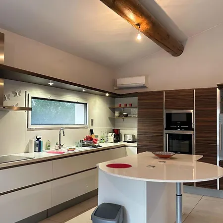 House In With Private Pool & Ac Сasa de vacaciones Rochefort-du-Gard