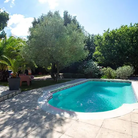 度假居 House In With Private Pool & Ac *